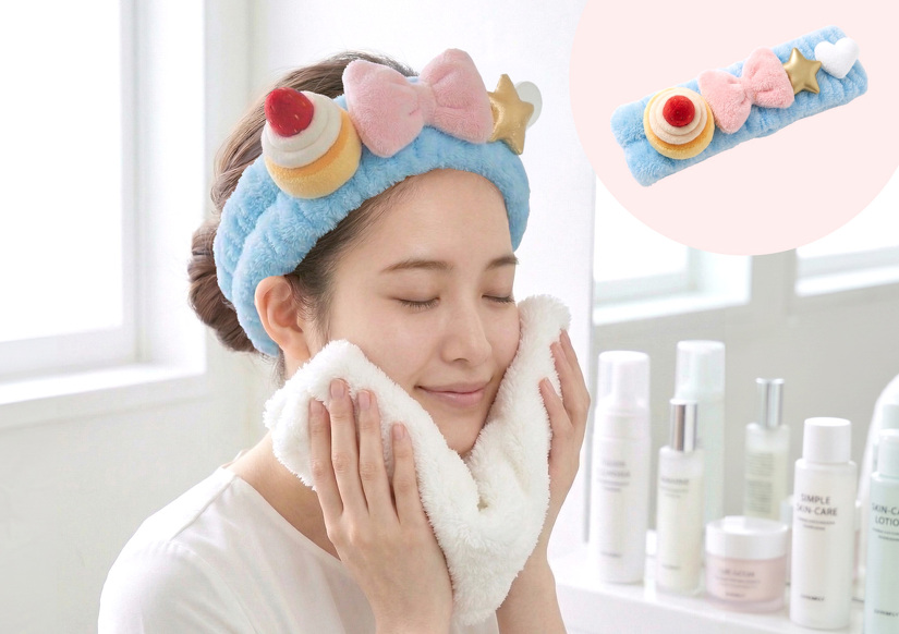 洗顔やメイク時のヘアバンドとして、毎日のスキンケアタイムをもっと楽しく彩るアイテムに。