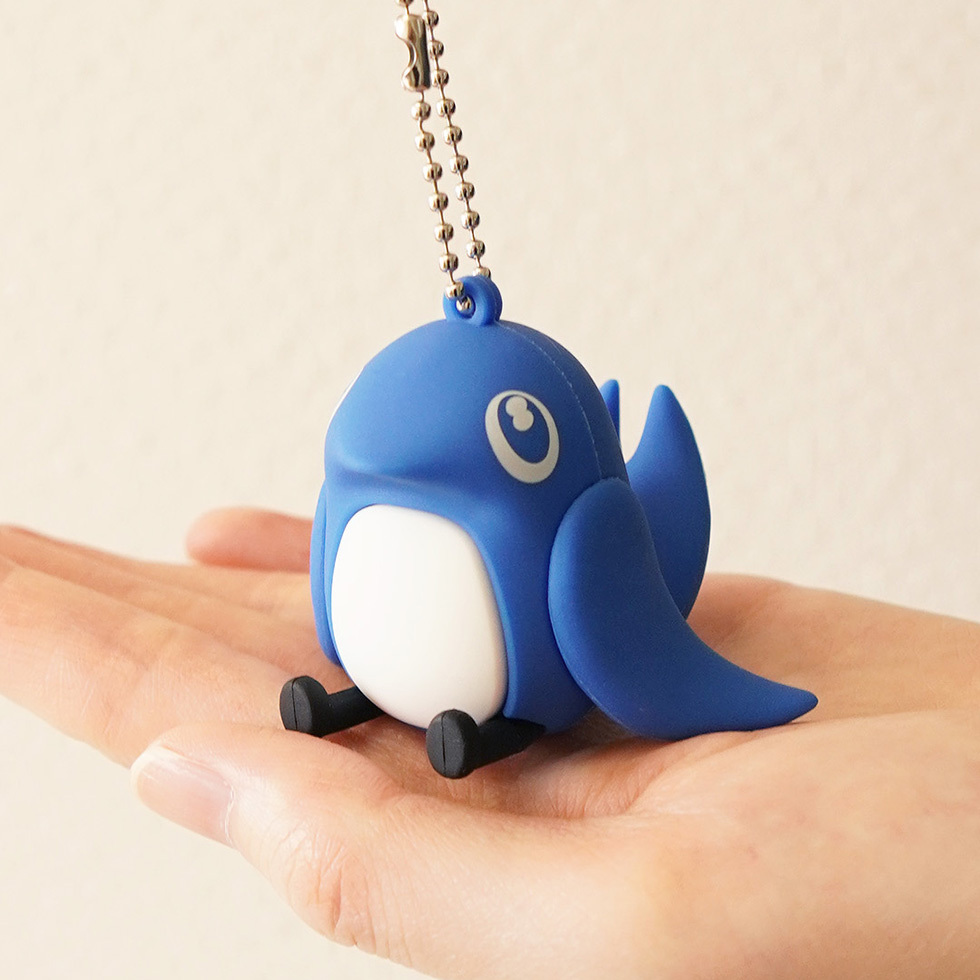 ボールチェーン付き　手の上