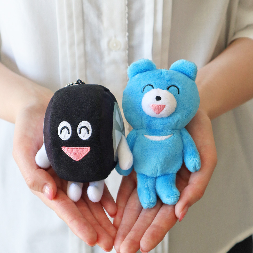 ツキノワさんとタイヤさん　両手持ち