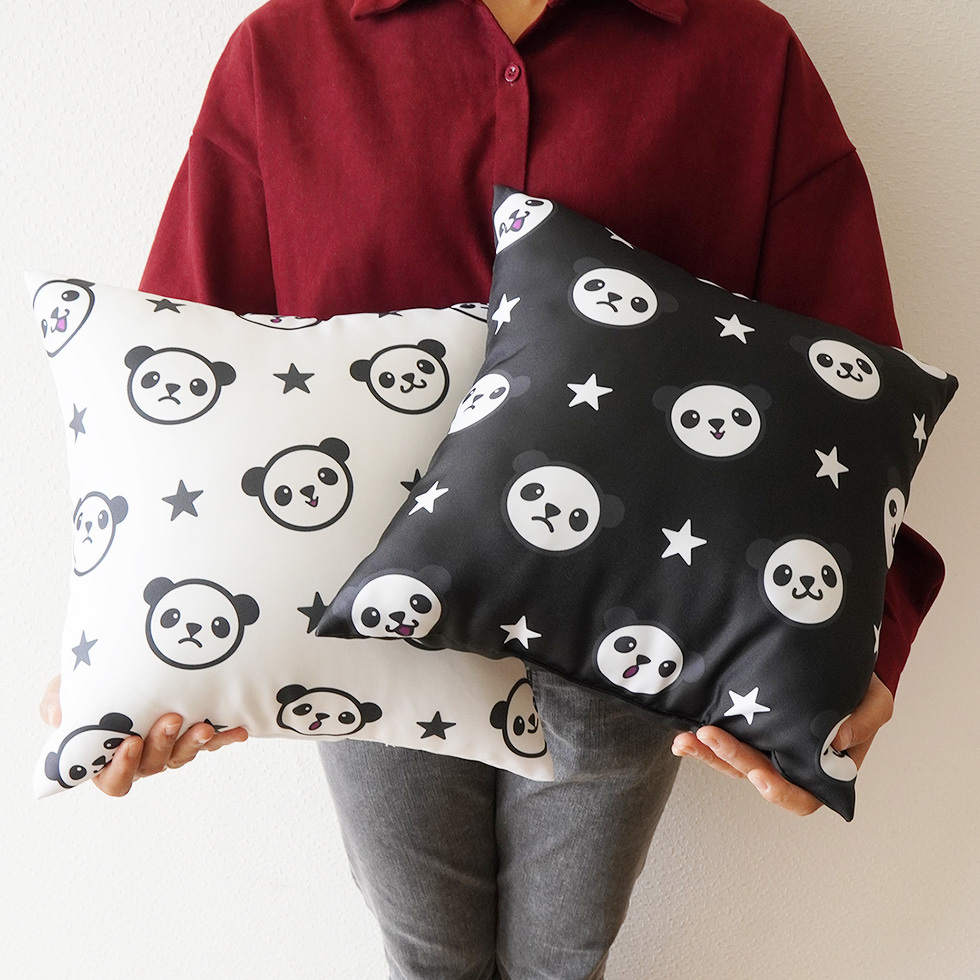 白と黒　身体の前