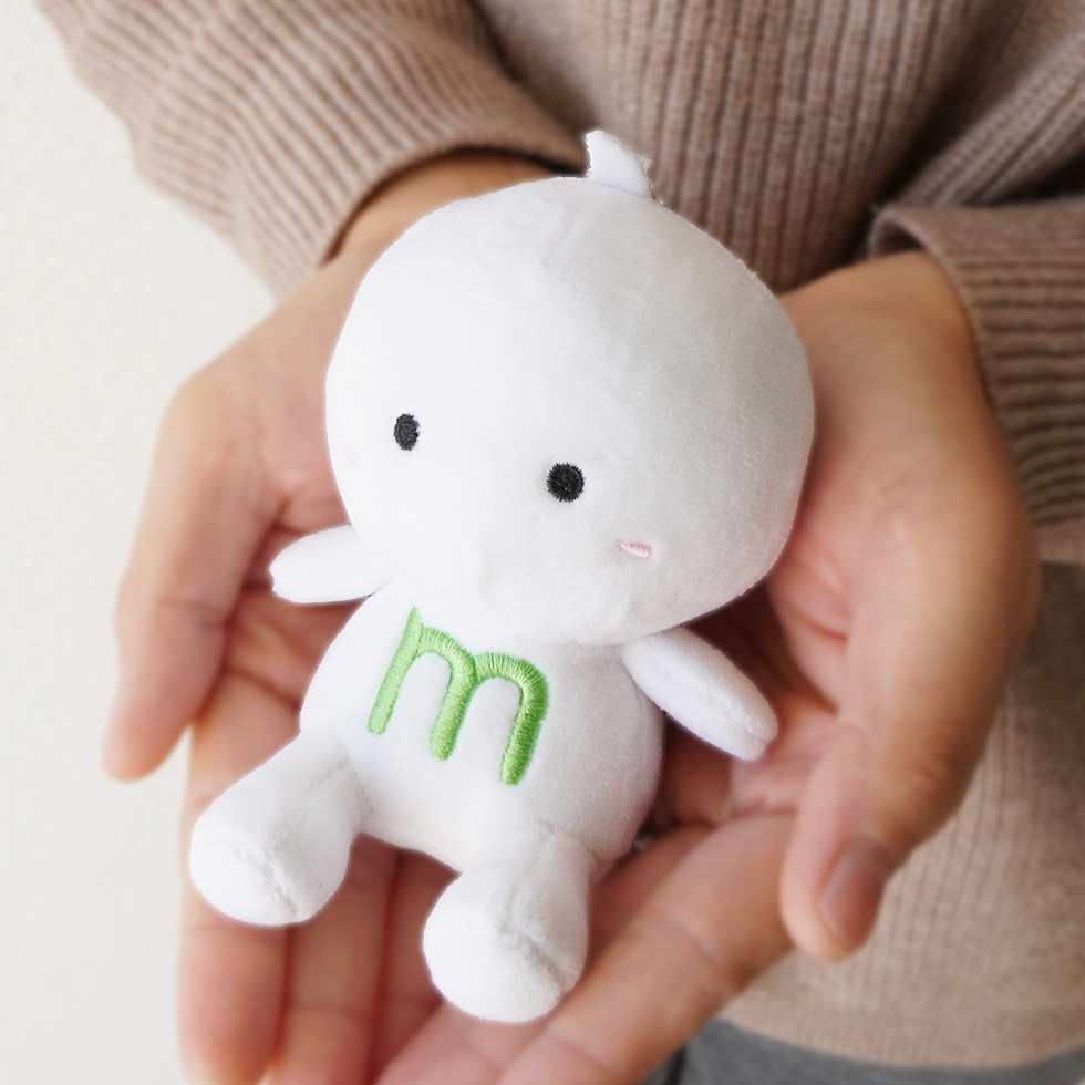 モビちゃん 両手の上