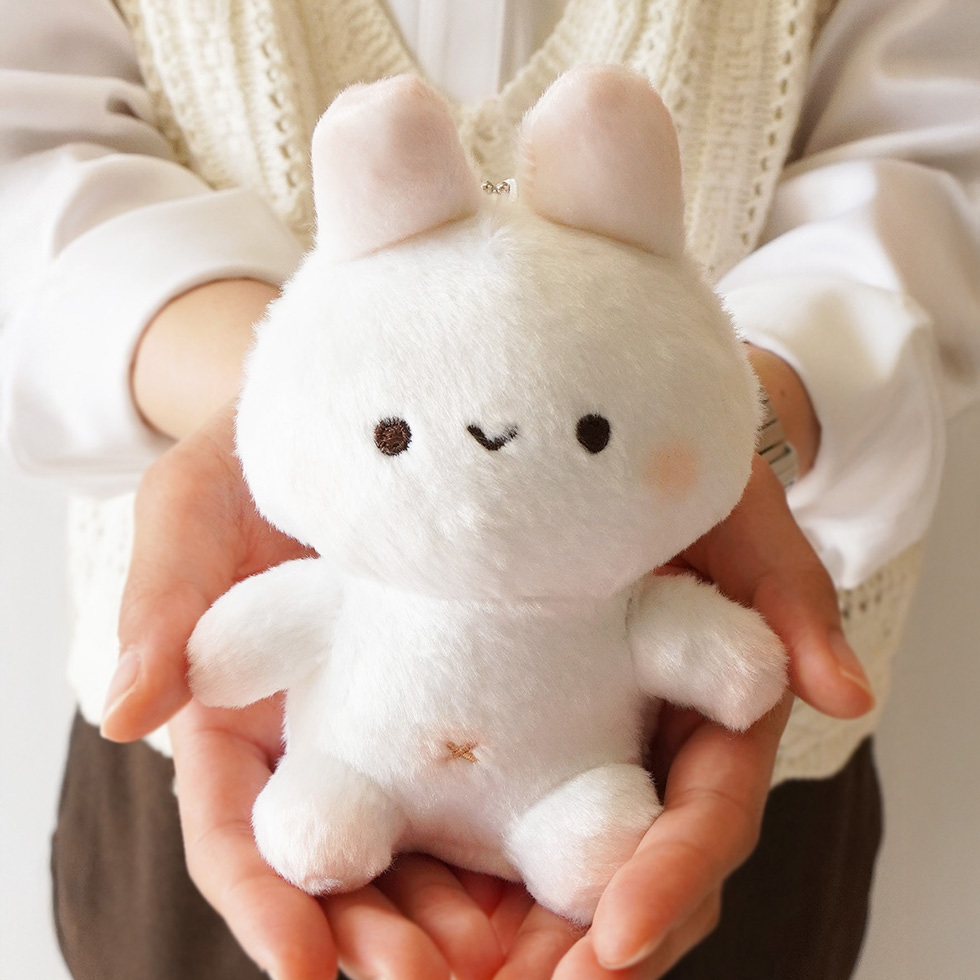 ももちーうさぎ　手のひらの上