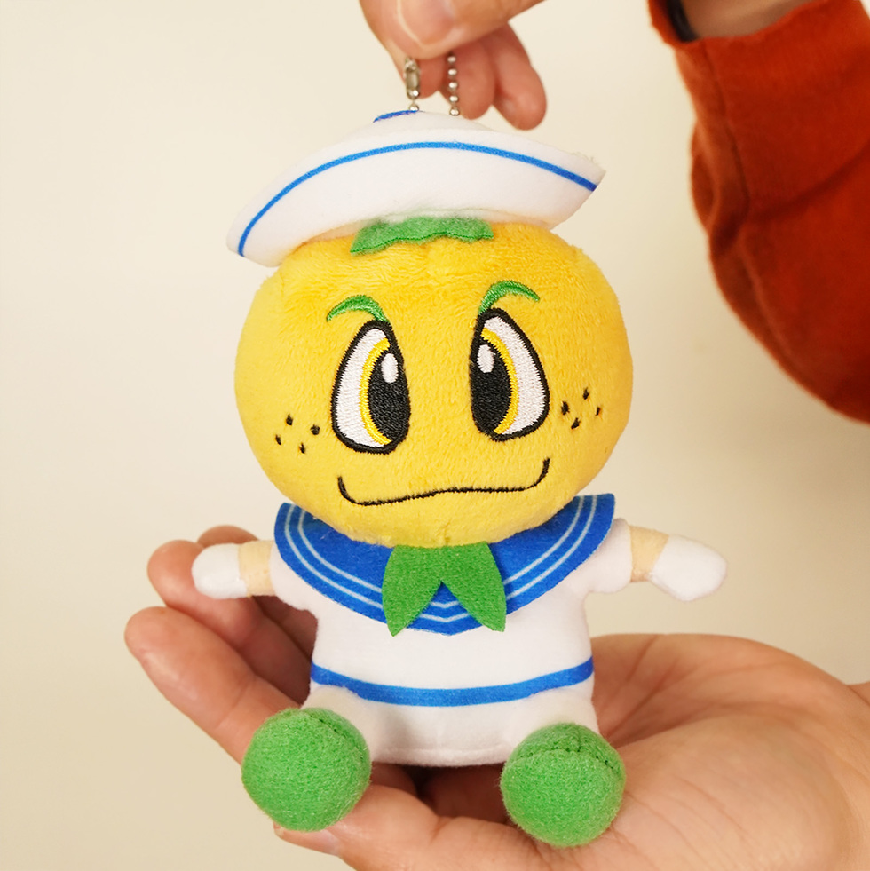 ミカリン 10cmミニぬいぐるみ 手の上