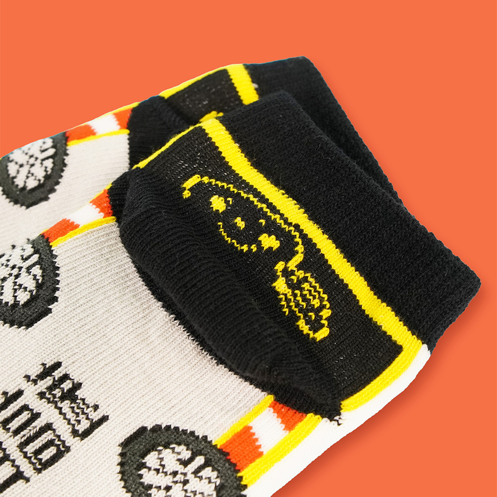 道路パトロールカー かかとアップ