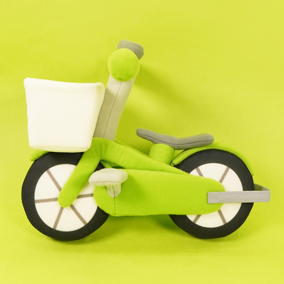 こうえきしんたくん 自転車 ぬいぐるみ 左側