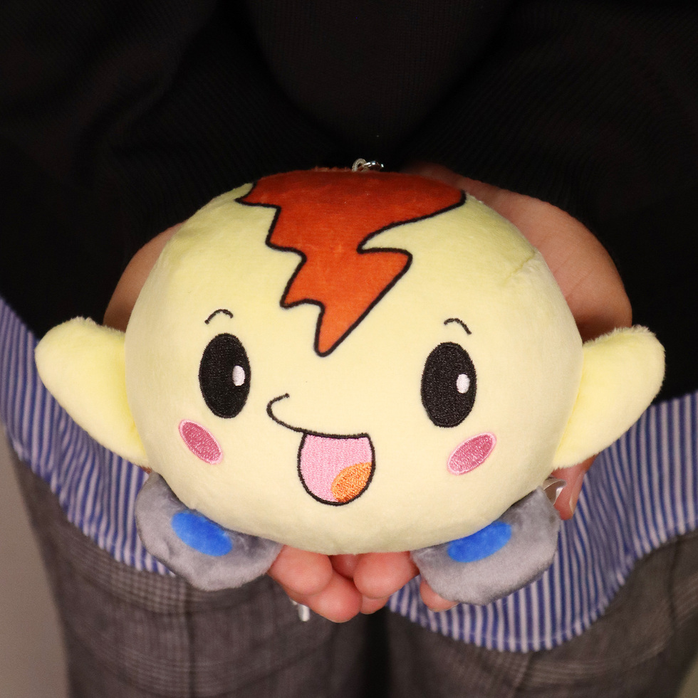 コルット 10cmミニぬいぐるみ 両手の上