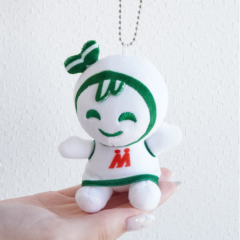 マロニーちゃん 片手の上